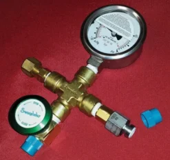 Адаптер для шприца с тройником и входом CGA 180