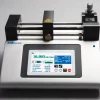 KDS Legato™ 100 одноканальный шприцевой инфузионный насос, AC/DC 100–240 В, вилка US 3-pin